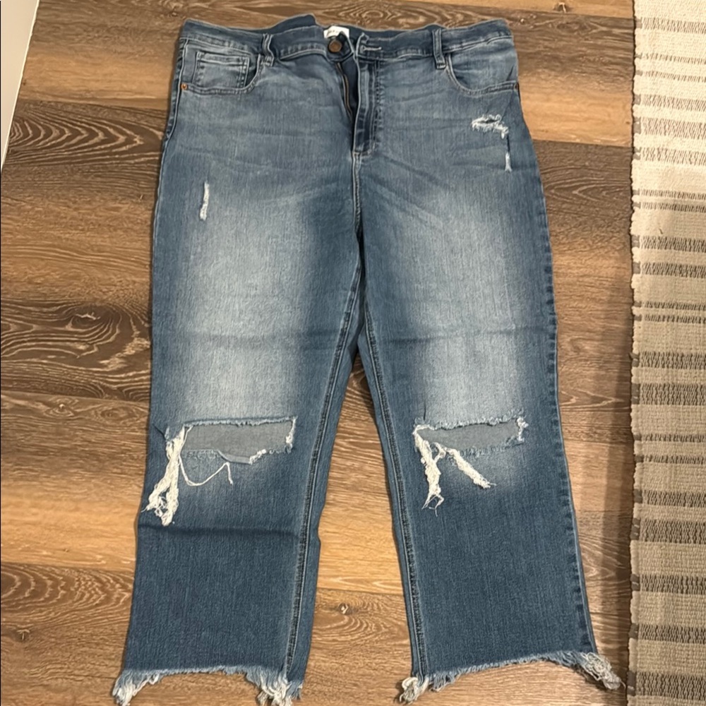 Sneak Peek. Size 20. Super cute distressed Blue Jeans!